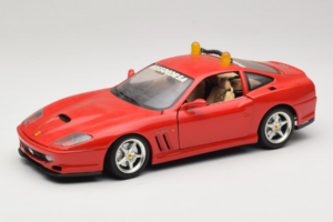 Ferrari 550 Maranello Safety Car Rosso Corsa Bburago 1:18 3064-P1 Pressofusione