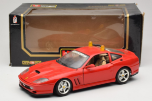 Ferrari 550 Maranello Safety Car Rosso Corsa Bburago 1:18 3064-P1 Pressofusione — immagine 8 di 8