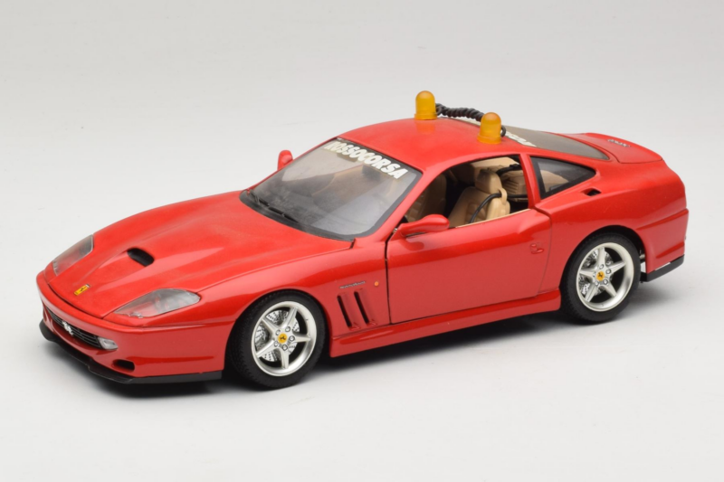 Ferrari 550 Maranello Safety Car Rosso Corsa Bburago 1:18 3064-P1 Pressofusione