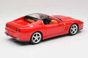 Ferrari 575M Superamerica Rosso Hot Wheels 1:18 J2858 Pressofusione — immagine 3 di 8