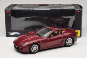 Ferrari 599 GTB Fiorano Rosso Scuro Hot Wheels 1:18 M1200 Pressofusione — immagine 8 di 8