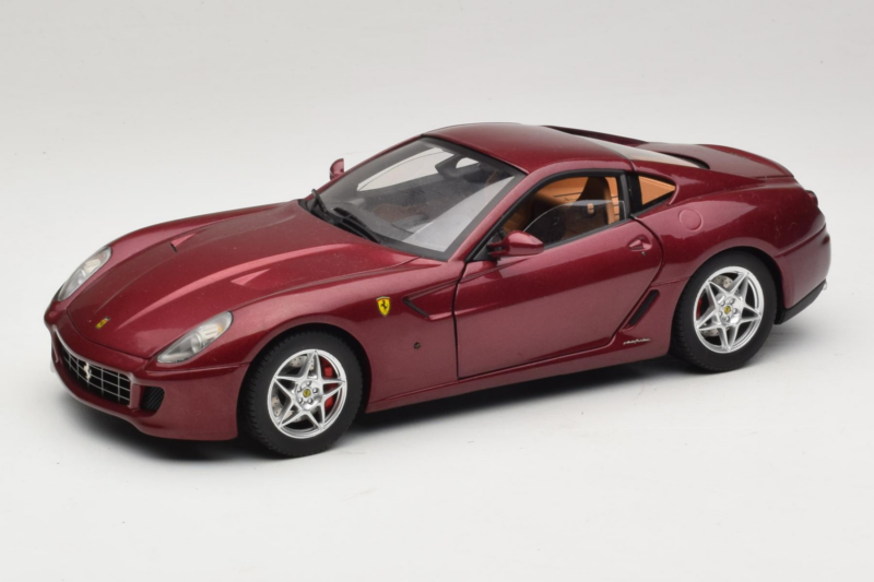 Ferrari 599 GTB Fiorano Rosso Scuro Hot Wheels 1:18 M1200 Pressofusione
