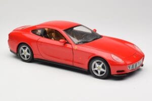 Ferrari 612 Scaglietti Rosso Corsa Hot Wheels 1:18 B6047 Pressofusione — immagine 6 di 8
