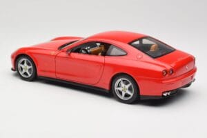 Ferrari 612 Scaglietti Rosso Corsa Hot Wheels 1:18 B6047 Pressofusione — immagine 7 di 8