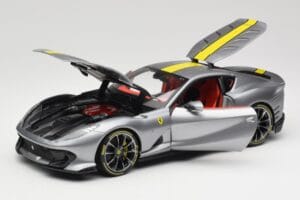 Ferrari 812 Competizione Grigio Coburn Bburago 1:18 18-01647 Pressofusione — immagine 2 di 8