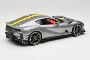 Ferrari 812 Competizione Grigio Coburn Bburago 1:18 18-01647 Pressofusione — immagine 3 di 8