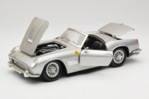 Ferrari California Cabriolet Argento Tonka 1:18 01109-S1 Pressofusione — immagine 2 di 8