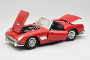Ferrari California Cabriolet Rosso Tonka 1:18 01109-P1 Pressofusione — immagine 2 di 8