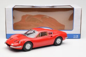 Ferrari Dino 246 GT Rosso MCG 1:18 MCG18166 Pressofusione — immagine 6 di 6