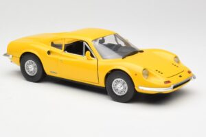 Ferrari Dino 246 GT Giallo Anson 1:18 30301W Pressofusione — immagine 6 di 8