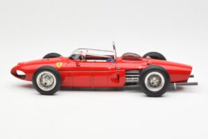 Ferrari Dino 156 Sharknose F1 1961 CMC 1:18 M-078 Pressofusione — immagine 3 di 6