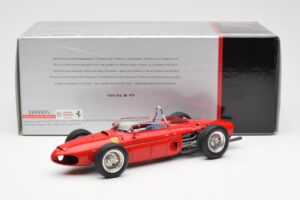 Ferrari Dino 156 Sharknose F1 1961 CMC 1:18 M-078 Pressofusione — immagine 6 di 6