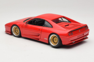 Ferrari F355 Berlinetta Rosso Con Cerchi Oro Custom UT Models 1:18 180074020-P5 Pressofusione — immagine 7 di 8