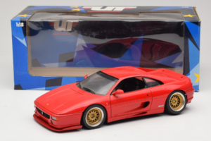 Ferrari F355 Berlinetta Rosso Con Cerchi Oro Custom UT Models 1:18 180074020-P5 Pressofusione — immagine 8 di 8