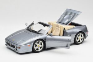Ferrari F355 Spider Argento Hot Wheels 1:18 23907-M1 Pressofusione — immagine 2 di 8