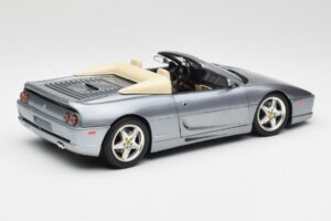 Ferrari F355 Spider Argento Hot Wheels 1:18 23907-M1 Pressofusione — immagine 3 di 8