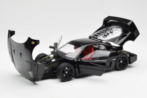 Ferrari F40 Nero Kyosho 1:18 08416BK Pressofusione — immagine 2 di 10