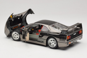 Ferrari F40 Chrome Black Bburago 1:18 3401-B1 Pressofusione — immagine 5 di 8