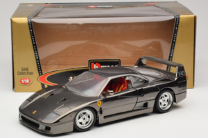 Ferrari F40 Chrome Black Bburago 1:18 3401-B1 Pressofusione — immagine 8 di 8