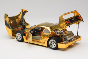 Ferrari F40 Chrome Gold Limited Edition 250 pcs Bburago 1:18 3332-G1 Pressofusione — immagine 5 di 8