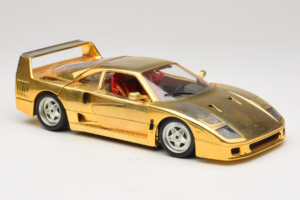 Ferrari F40 Chrome Gold Limited Edition 250 pcs Bburago 1:18 3332-G1 Pressofusione — immagine 6 di 8