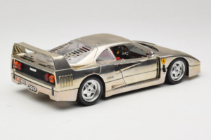 Ferrari F40 Chrome Silver Bburago 1:18 3401 Pressofusione — immagine 3 di 8