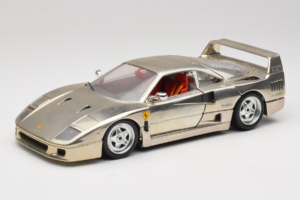 Ferrari F40 Chrome Silver Bburago 1:18 3401 Pressofusione