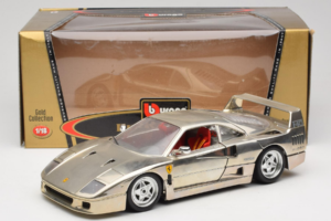 Ferrari F40 Chrome Silver Bburago 1:18 3401 Pressofusione — immagine 8 di 8