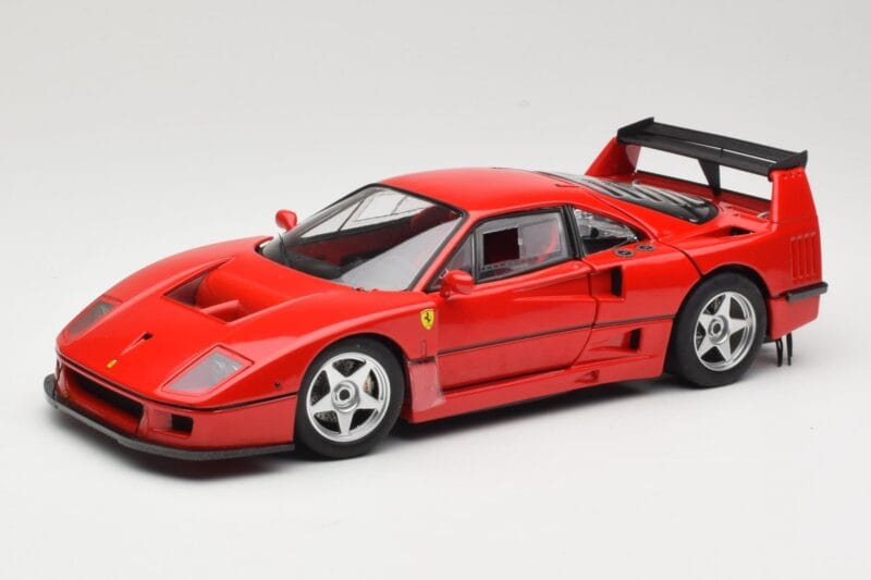 Ferrari F40 Competizione Test Version Rosso Hot Wheels 1:18 P9922 Pressofusione