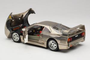 Ferrari F40 Dark Chrome Silver Kroymans Edizione Limitata Bburago 1:18 3032-C2 Pressofusione — immagine 5 di 8
