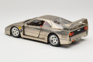 Ferrari F40 Dark Chrome Silver Kroymans Edizione Limitata Bburago 1:18 3032-C2 Pressofusione — immagine 7 di 8