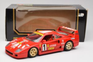 Ferrari F40 Evoluzione Bburago 1:18 3042 Pressofusione — immagine 8 di 8