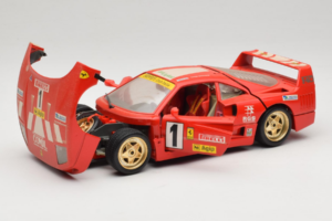 Ferrari F40 Evoluzione #1 Pirelli Rosso 1992 Bburago 1:18 3042-P1 Pressofusione — immagine 2 di 8