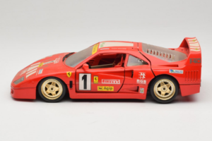 Ferrari F40 Evoluzione #1 Pirelli Rosso 1992 Bburago 1:18 3042-P1 Pressofusione — immagine 4 di 8