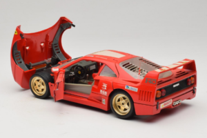Ferrari F40 Evoluzione #1 Pirelli Rosso 1992 Bburago 1:18 3042-P1 Pressofusione — immagine 5 di 8
