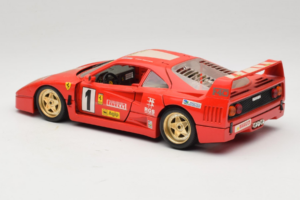 Ferrari F40 Evoluzione #1 Pirelli Rosso 1992 Bburago 1:18 3042-P1 Pressofusione — immagine 7 di 8