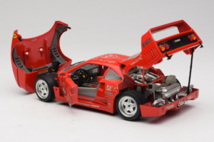 Ferrari F40 Evoluzione FC Nürnberg Special Edition Rosso Bburago 1:18 3042-FCN Pressofusione — immagine 5 di 8