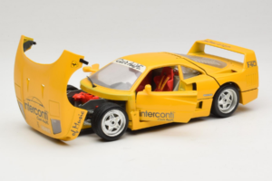 Ferrari F40 Interconti Car HiFi Giallo Bburago 1:18 3032-I1 Pressofusione — immagine 2 di 8