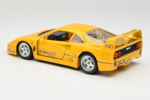 Ferrari F40 Interconti Car HiFi Giallo Bburago 1:18 3032-I1 Pressofusione — immagine 7 di 8