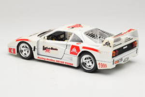 Ferrari F40 Kart-o-Mania Bianco Bburago 1:18 3332-W3 Pressofusione — immagine 7 di 8