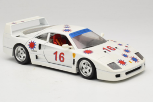 Ferrari F40 #16 Borsenmodells Bianco Limited Edition 333 pcs 1987 Bburago 1:18 3332-W1 Pressofusione — immagine 6 di 8