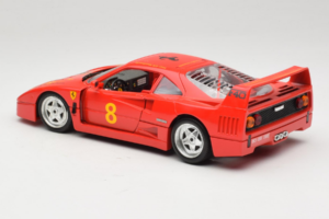 Ferrari F40 #8 Bevro International Rosso 1987 Bburago 1:18 3332-P3 Pressofusione — immagine 7 di 8