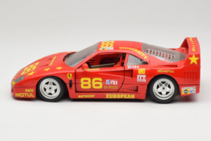 Ferrari F40 LM #86 Ch. Pozzi IMSA 24 Hours of Le Mans 1985 Rosso Bburago 1:18 3332-P6 Pressofusione — immagine 4 di 8