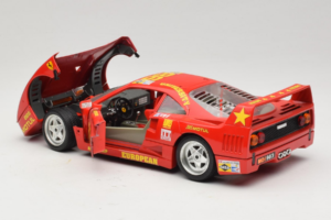 Ferrari F40 LM #86 Ch. Pozzi IMSA 24 Hours of Le Mans 1985 Rosso Bburago 1:18 3332-P6 Pressofusione — immagine 5 di 8
