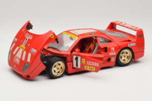 Ferrari F40 Pirelli Agip #1 Ferrari Club Italia Rosso Bburago 1:18 3032-P2 Pressofusione — immagine 2 di 8