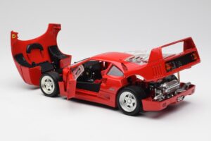 Ferrari F40 Rosso Hot Wheels 1:18 23911 Pressofusione — immagine 5 di 8