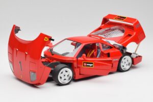 Ferrari F40 Rosso Corsa Bburago 1:18 3332 Pressofusione — immagine 2 di 8