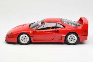 Ferrari F40 Rosso Corsa Kyosho 1:18 08416R2 Pressofusione — immagine 6 di 10