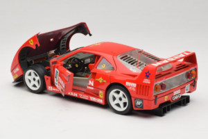 Ferrari F40 #40 T. Ohta / A. Reid Taisan Rosso 1987 Bburago 1:18 3022-T1 Pressofusione — immagine 5 di 8