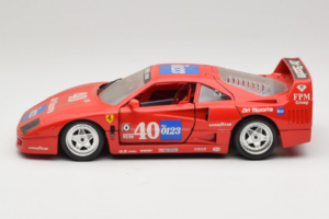 Ferrari F40 #40 the0123 Rosso 1987 Bburago 1:18 3332-P5 Pressofusione — immagine 4 di 8
